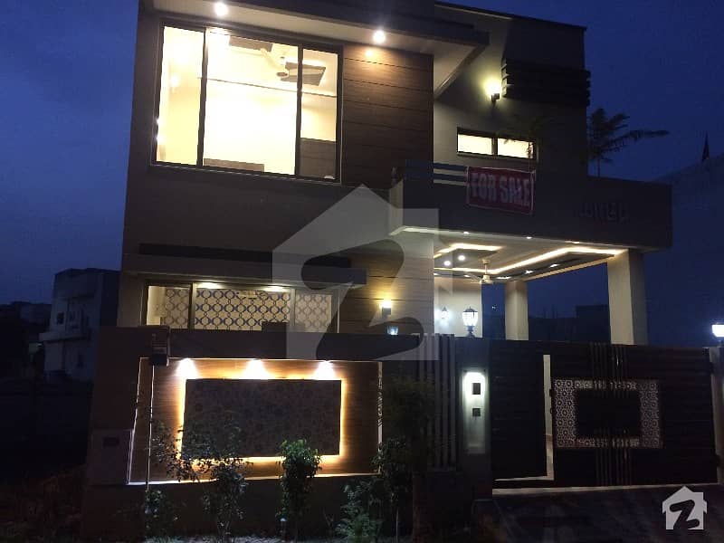 Near Dha 5 Marla Designer House Near Park Main Road Rent Rs 38000