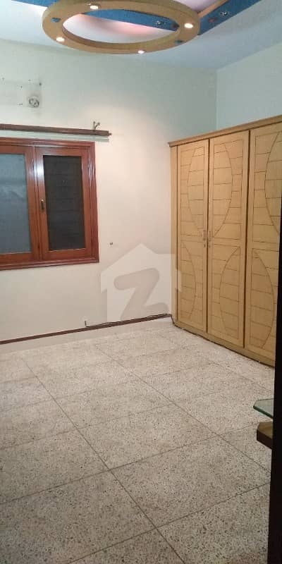 1st Floor Flat On Rent