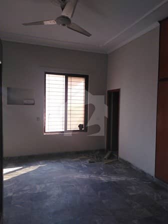 Kanal Upper Portion For Rent In Dha Phase1