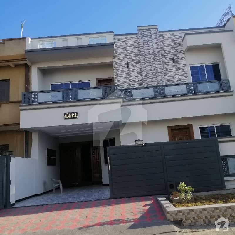 Brand New Modern Luxury 35x70 House Available For Sale In G13