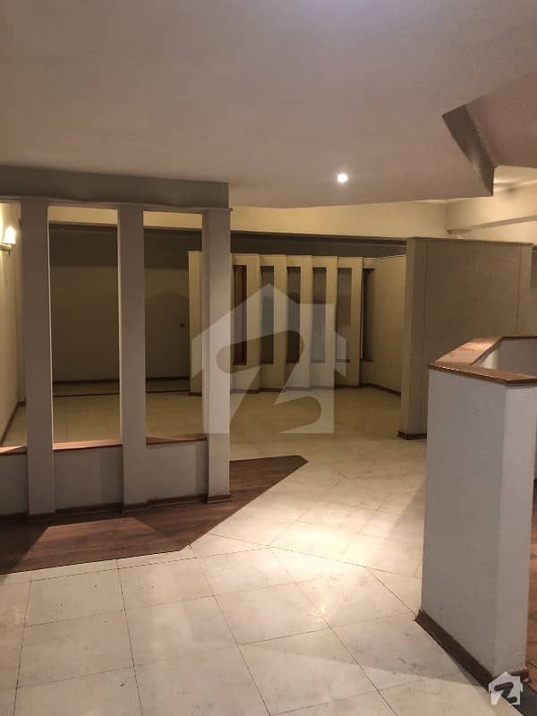 Mall Of Lahore  Luxury Apartment For Dale
