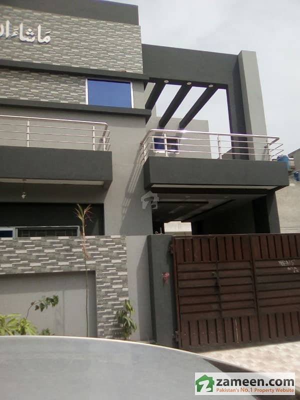 10 Marla Brand New House Is Available For Sale In Architect Near Pcsir