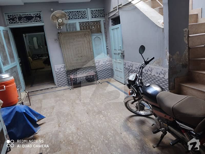 چوک چوہراتا ڈیرہ غازی خان میں 3 کمروں کا 4 مرلہ مکان 1.1 کروڑ میں برائے فروخت۔