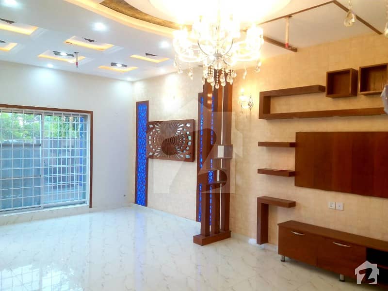 5 Marla Brand New House Available In Bahria Town