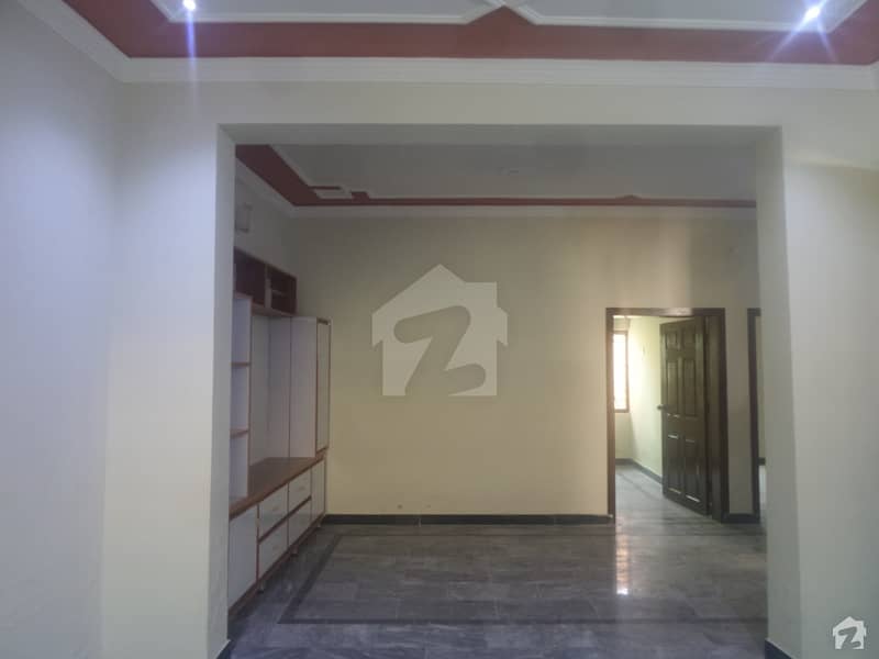 کلفٹن ٹاؤن شپ راولپنڈی میں 2 کمروں کا 7 مرلہ مکان 22 ہزار میں کرایہ پر دستیاب ہے۔
