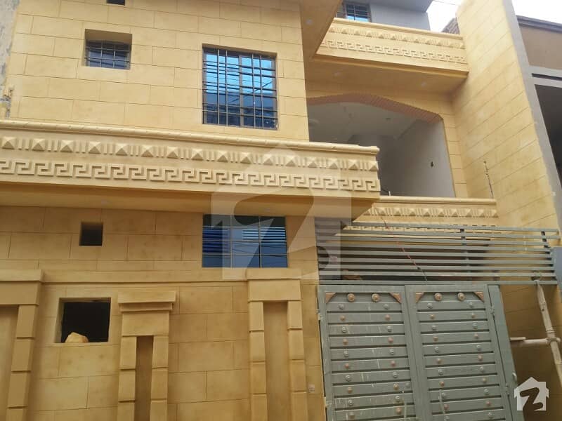 ارباب سبز علی خان ٹاؤن ورسک روڈ پشاور میں 6 کمروں کا 5 مرلہ مکان 1.25 کروڑ میں برائے فروخت۔