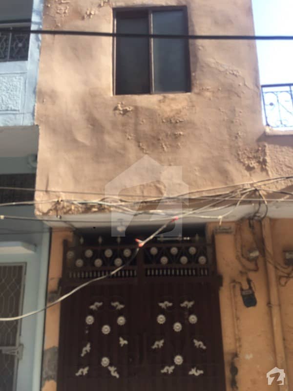 راج گڑھ لاہور میں 4 کمروں کا 5 مرلہ مکان 95 لاکھ میں برائے فروخت۔