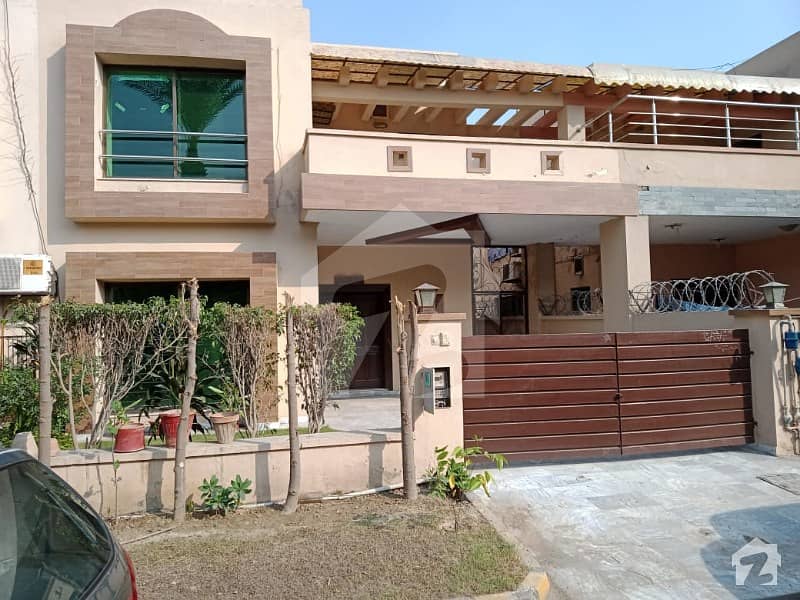 9 Marla Villa Available For Sale In Bedian Road Lahore