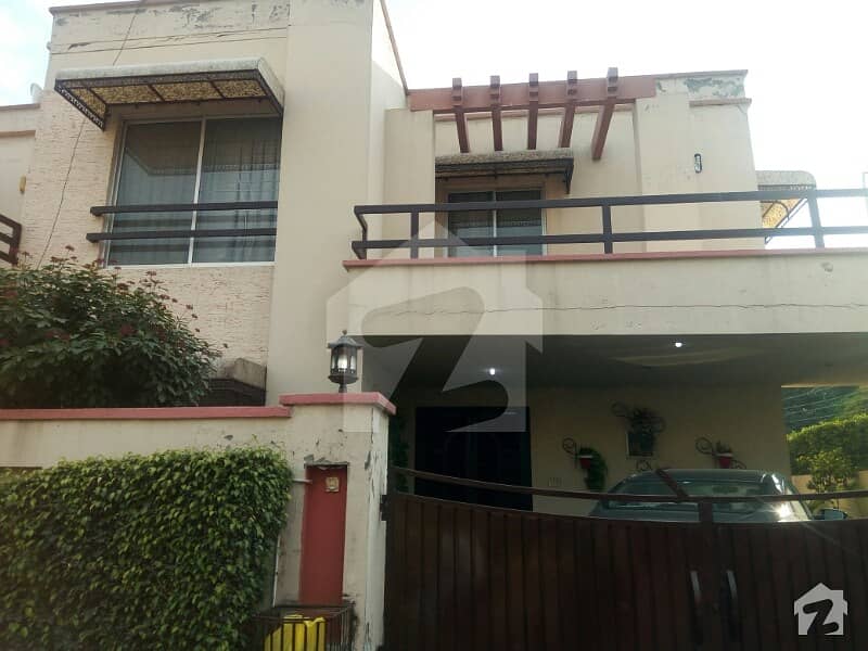 10 Marla Corner House For Sale