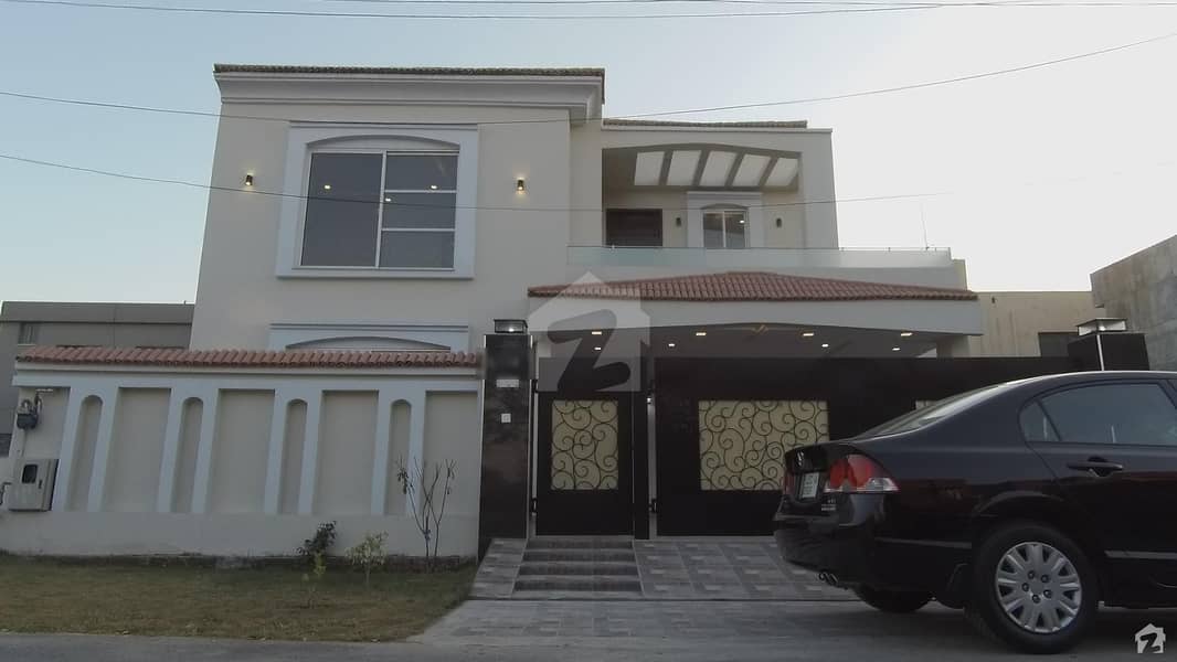 10 Marla House In DHA Defence For Sale