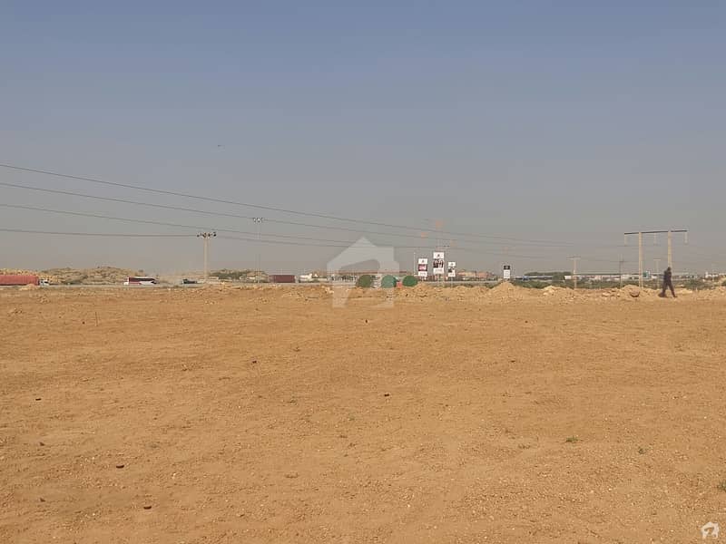 150 Square Yards Spacious Residential Plot Available In Karachi Motorway For Sale