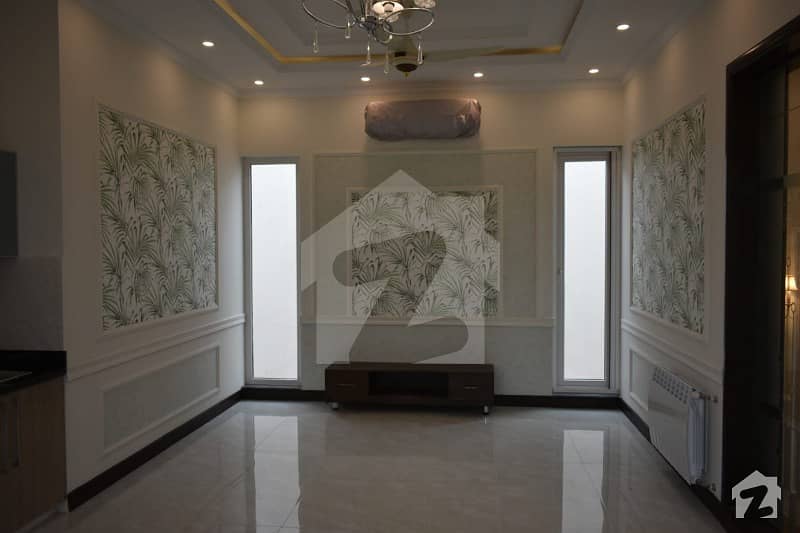 1 Kanal Brand New Upper Portion For Rent In Dha Phase 7 Near Park And Masjid