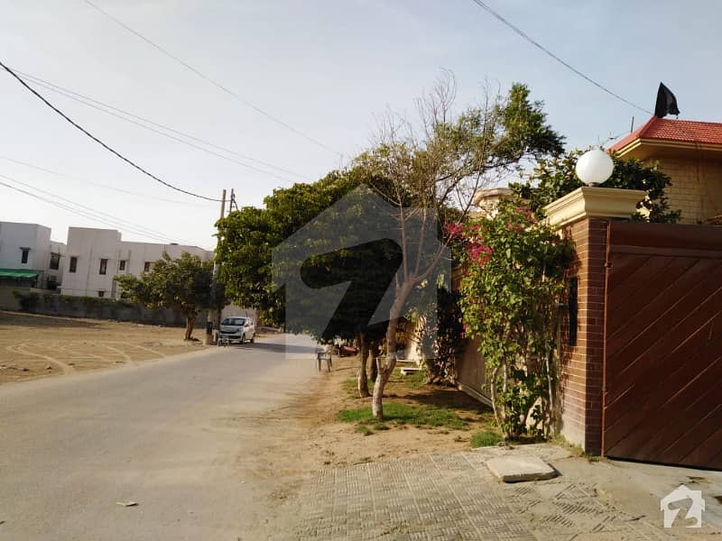 Plot 600 Sq Yards Available For Sale In Defence Phase 4 Near Bait Ul Salam Masque