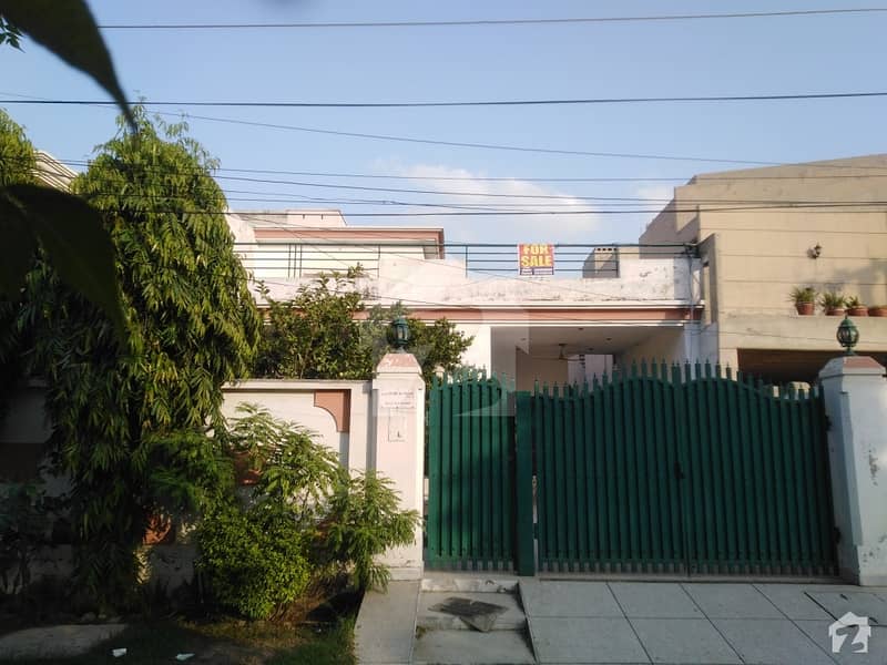 2700  Square Feet House For Sale In Johar Town