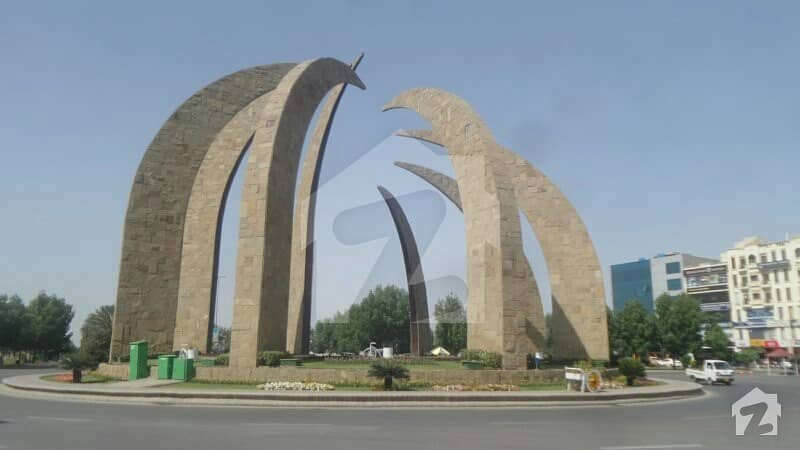 10 Marla Plot File In Central Bahria Town For Sale