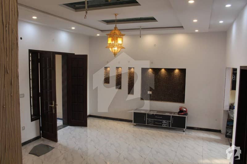 لیک سٹی ۔ سیکٹرایم ۔ 7 لیک سٹی رائیونڈ روڈ لاہور میں 3 کمروں کا 5 مرلہ مکان 1.23 کروڑ میں برائے فروخت۔