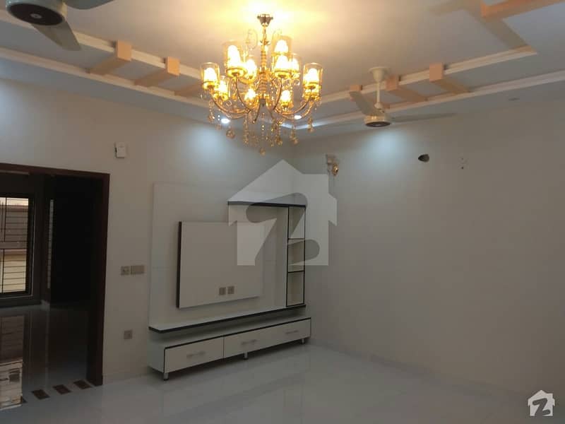 10 Marla Upper Portion Situated In Bahria Town For Rent