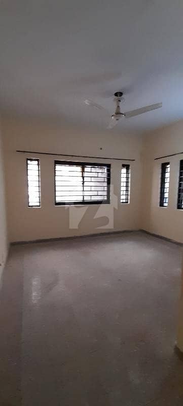 1200  Square Feet Flat In G-11 For Rent