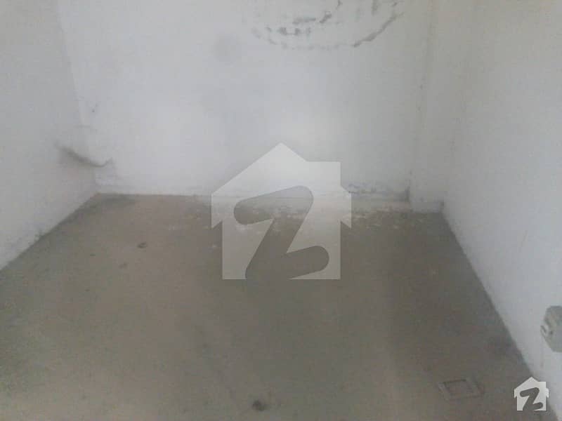 81 Square Feet Shop In Central Pakistan Town For Rent
