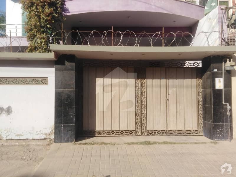 10 Marla House In Stunning Cheema Town Is Available For Sale