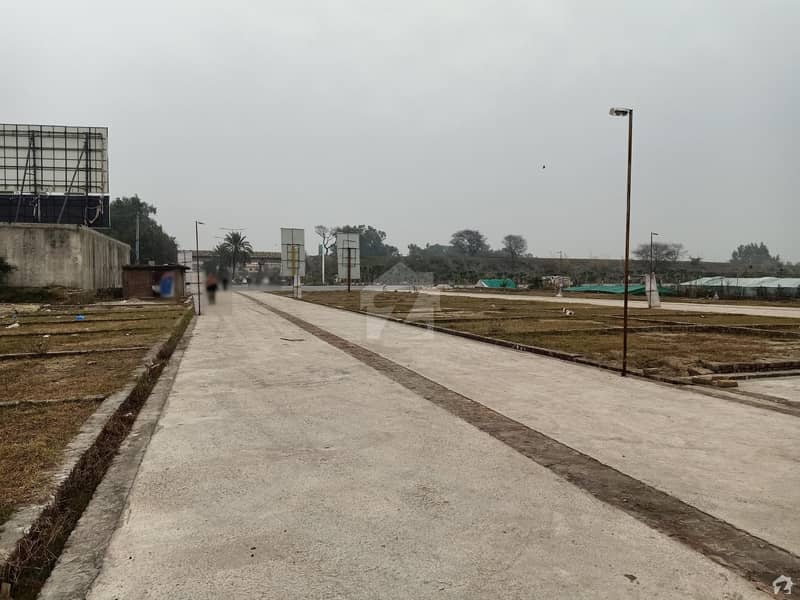 2 Marla Commercial Plot Is Available In Gujrat Bypass