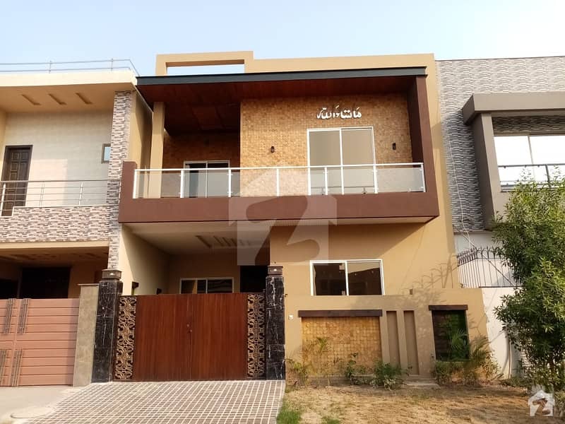 In Satiana Road 5 Marla House For Sale
