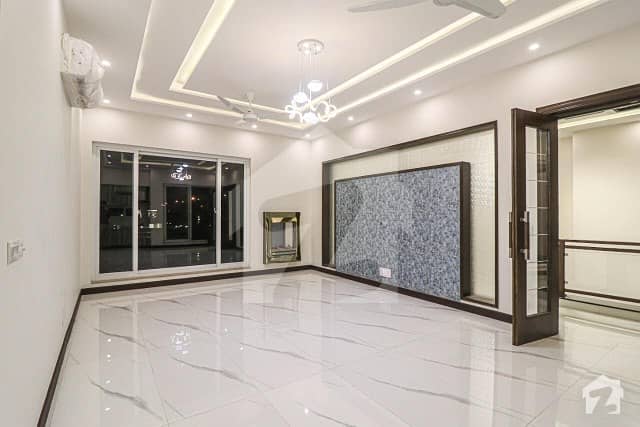 4500  Square Feet House In Dha Defence For Sale At Good Location