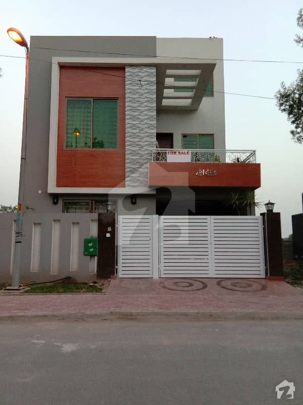 بحریہ ٹاؤن رفیع بلاک بحریہ ٹاؤن سیکٹر ای بحریہ ٹاؤن لاہور میں 3 کمروں کا 5 مرلہ مکان 1.1 کروڑ میں برائے فروخت۔