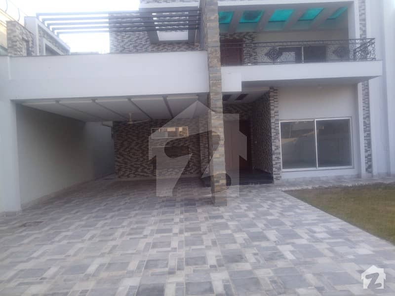 Perfect 6075  Square Feet House In Cantt For Sale