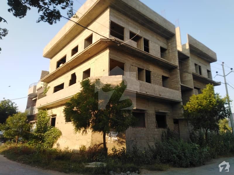 گلشنِ معمار - سیکٹر آر گلشنِ معمار گداپ ٹاؤن کراچی میں 3 کمروں کا 12 مرلہ مکان 2.3 کروڑ میں برائے فروخت۔