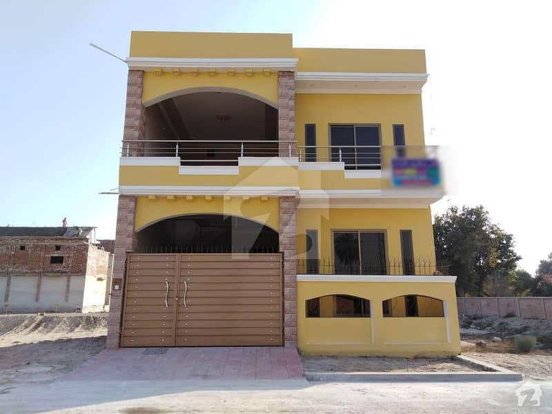 گلبرگ کمرشل بہاولپور یزمان روڈ بہاولپور میں 4 کمروں کا 5 مرلہ مکان 80 لاکھ میں برائے فروخت۔