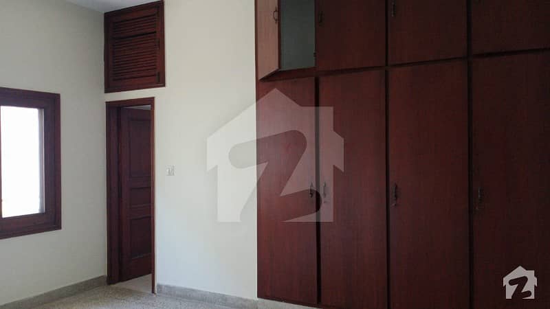 5994  Square Feet Upper Portion Is Available For Rent