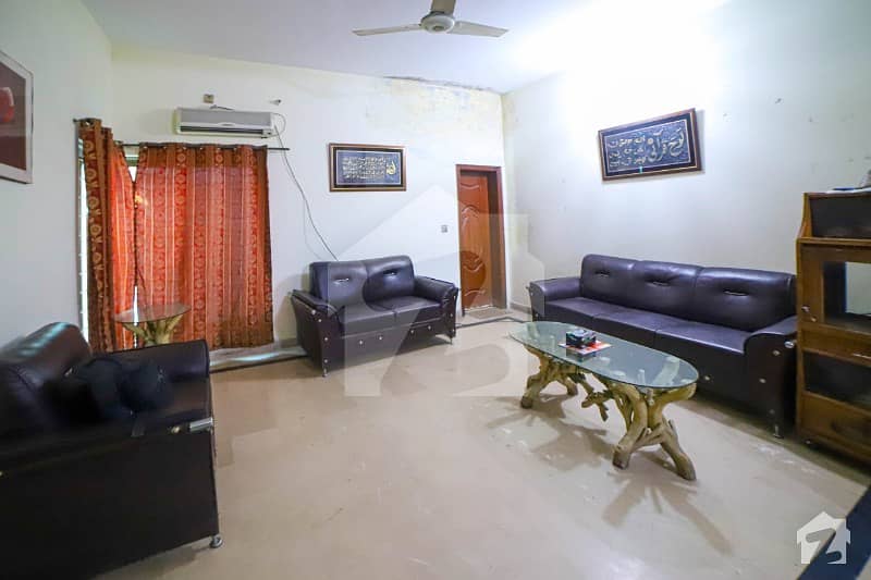 شاہ خاور ٹاؤن لاہور میں 3 کمروں کا 7 مرلہ مکان 50 ہزار میں کرایہ پر دستیاب ہے۔