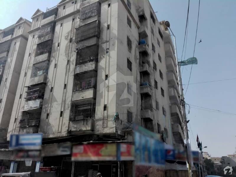 Flat Of 1300 Square Feet For Sale In Gulshan-e-Iqbal Town