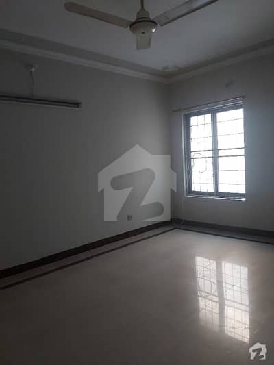 اقبال ایوینیو فیز 1 اقبال ایوینیو لاہور میں 2 کمروں کا 1 کنال بالائی پورشن 55 ہزار میں کرایہ پر دستیاب ہے۔ اقبال ایوینیو فیز 1 اقبال ایوینیو لاہور میں 2 کمروں کا 1 کنال بالائی پورشن 55 ہزار میں کرایہ پر دستیاب ہے۔