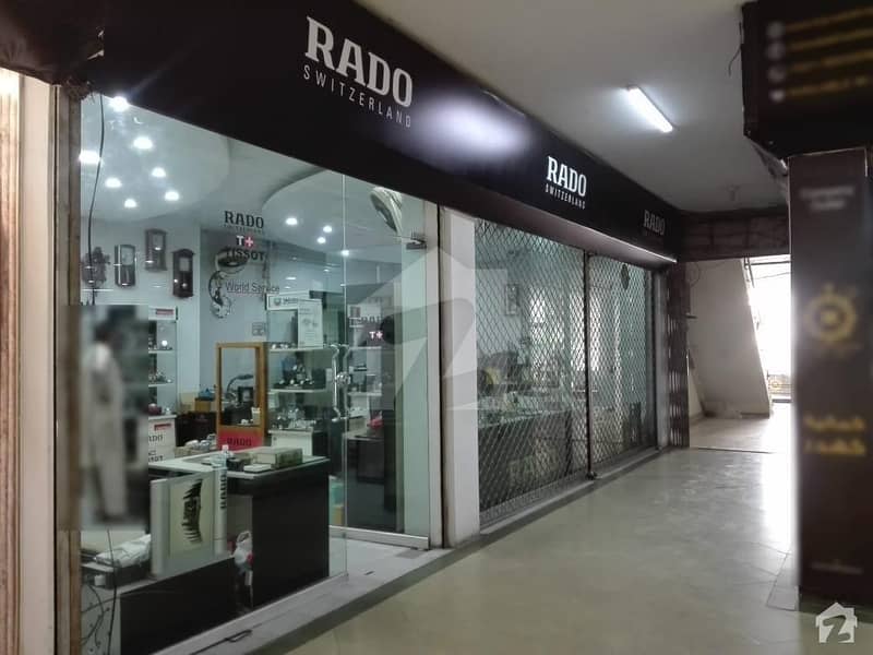 450 Square Feet Shop Ideally Situated In Court Road