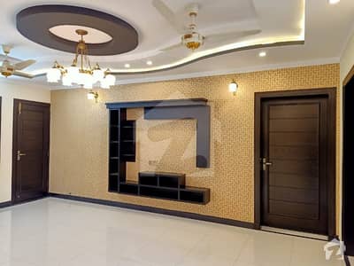 2 Kanal Luxury House With Full Basement Available For Rent At Bahria Town Phase7