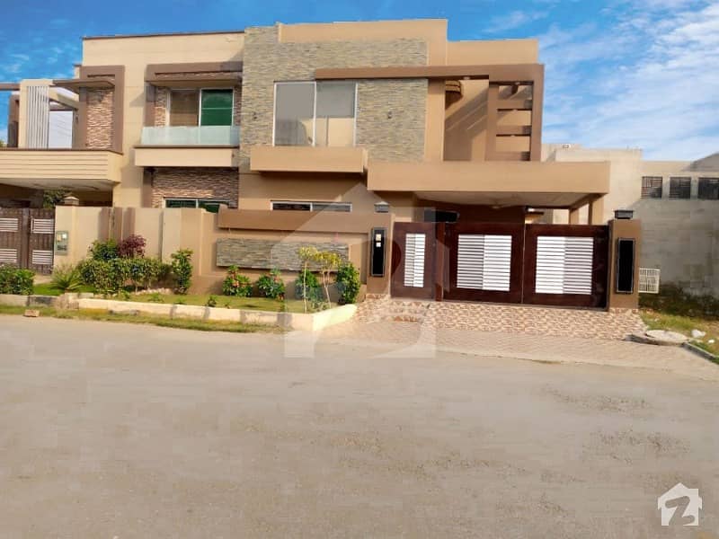 Best Deal Top Locsun  Sand Offer Best Deal Top Location 10 Marla Bungalow For Sale House No 505 In State Life Housing Phase 1 Block G Lahore Property Overview  04 Master Size Bed Rooms With Attached Bath  Big Tv Lounge  2 Kitchens   Servant Quarter  Huge