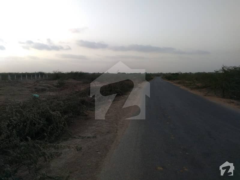 10 Acre land Behind Steel Town Karachi