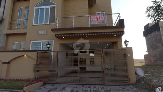 Brand New House Is Available For Sale In Bahria Town Phase 8 Usman Block Main Blvd Brand New House Is Available For Sale In Bahria Town Phase 8 Usman Block Main Blvd