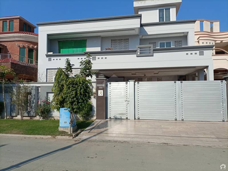 1 Kanal House Up For Sale In DC Colony