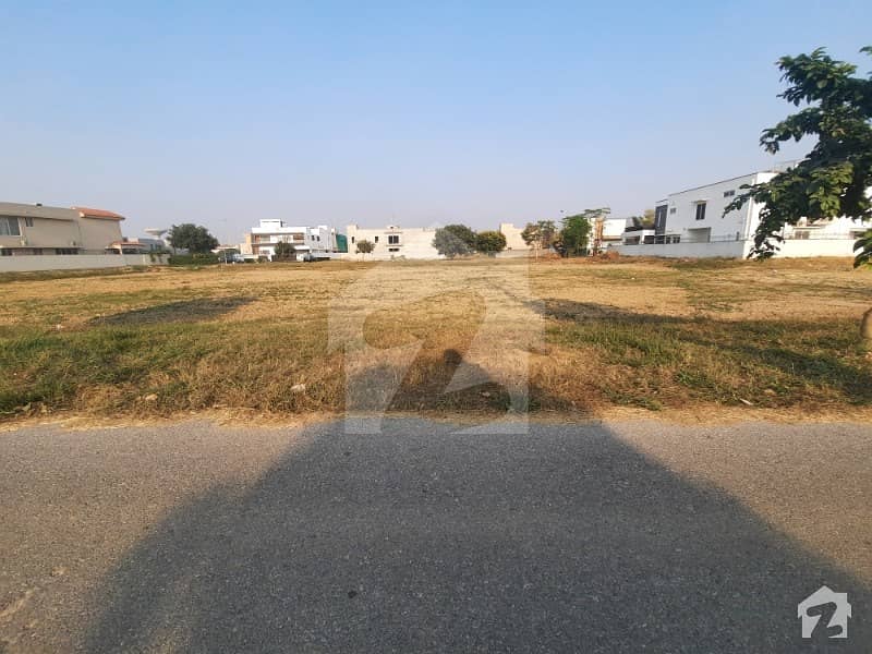 1 Kanal Plot At Ideal Location In Dha Phase 6