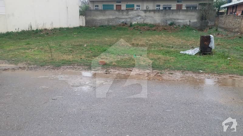 G13/2 Main Double Road Plot 30x60 G13/2 Main Double Road Plot 30x60