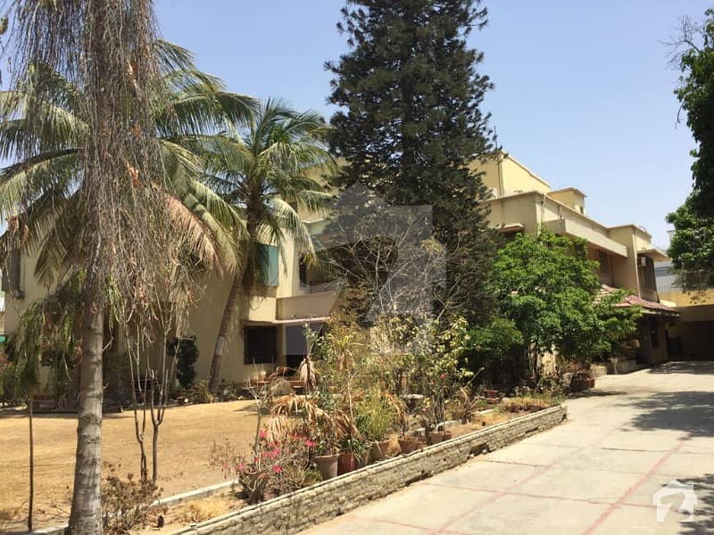 1000 Sq Yards Like A Brand New  Bungalow With Huge Car Parking Back Side Al Tijarah For Corporate Office