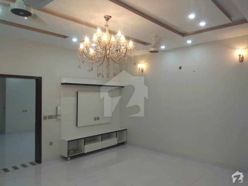 House Sized 10 Marla Is Available For Rent In Bahria Town