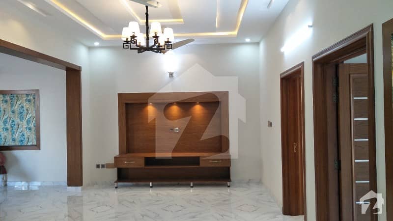 میڈیا ٹاؤن راولپنڈی میں 4 کمروں کا 5 مرلہ مکان 1.85 کروڑ میں برائے فروخت۔