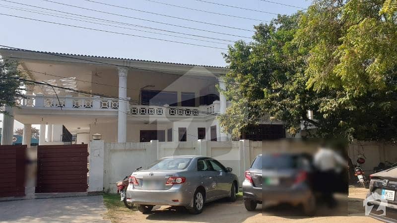 7200  Square Feet House In Cantt Best Option