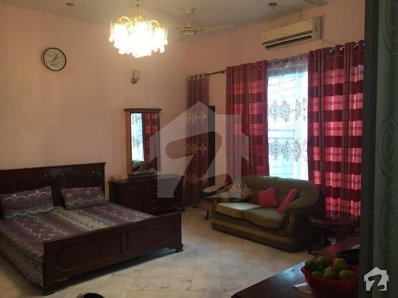ویلینشیاء ۔ بلاک جی ویلینشیاء ہاؤسنگ سوسائٹی لاہور میں 6 کمروں کا 1 کنال مکان 2.75 کروڑ میں برائے فروخت۔