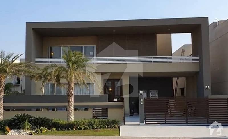 Luxurious Villa Is Available For Sale At Hot Location