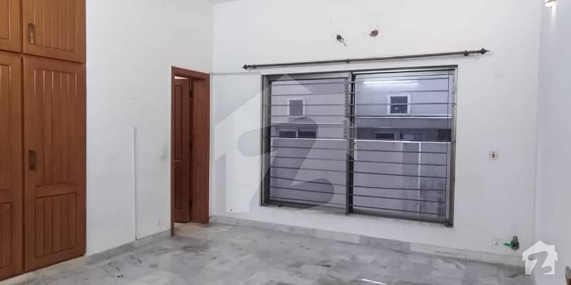 1 Kanal House On Prime Location In Dha Phase 1